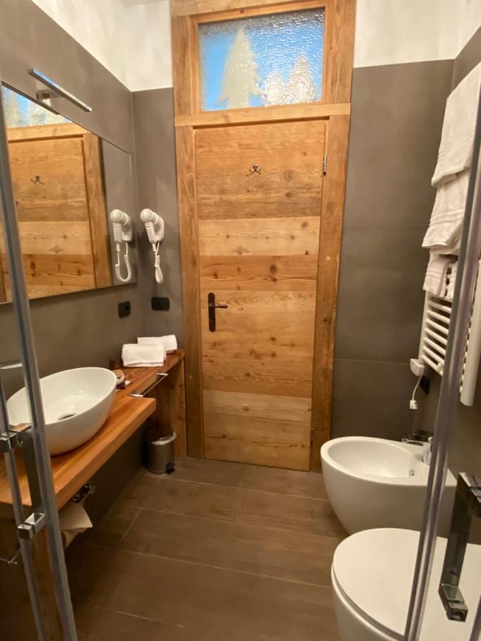 Bed and Breakfast Fra Rose E Mughi Домедже-ді-Кадоре Екстер'єр фото