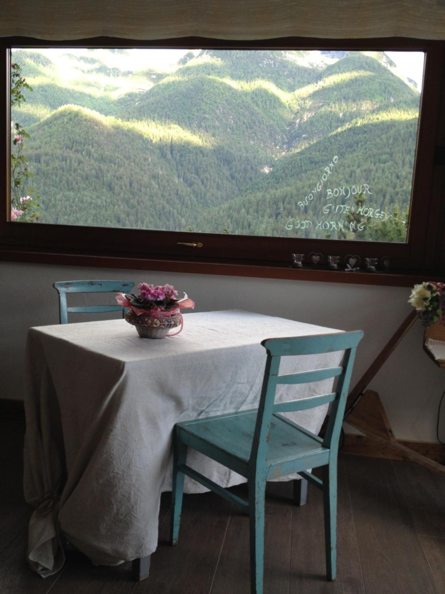 Bed and Breakfast Fra Rose E Mughi Домедже-ді-Кадоре Екстер'єр фото