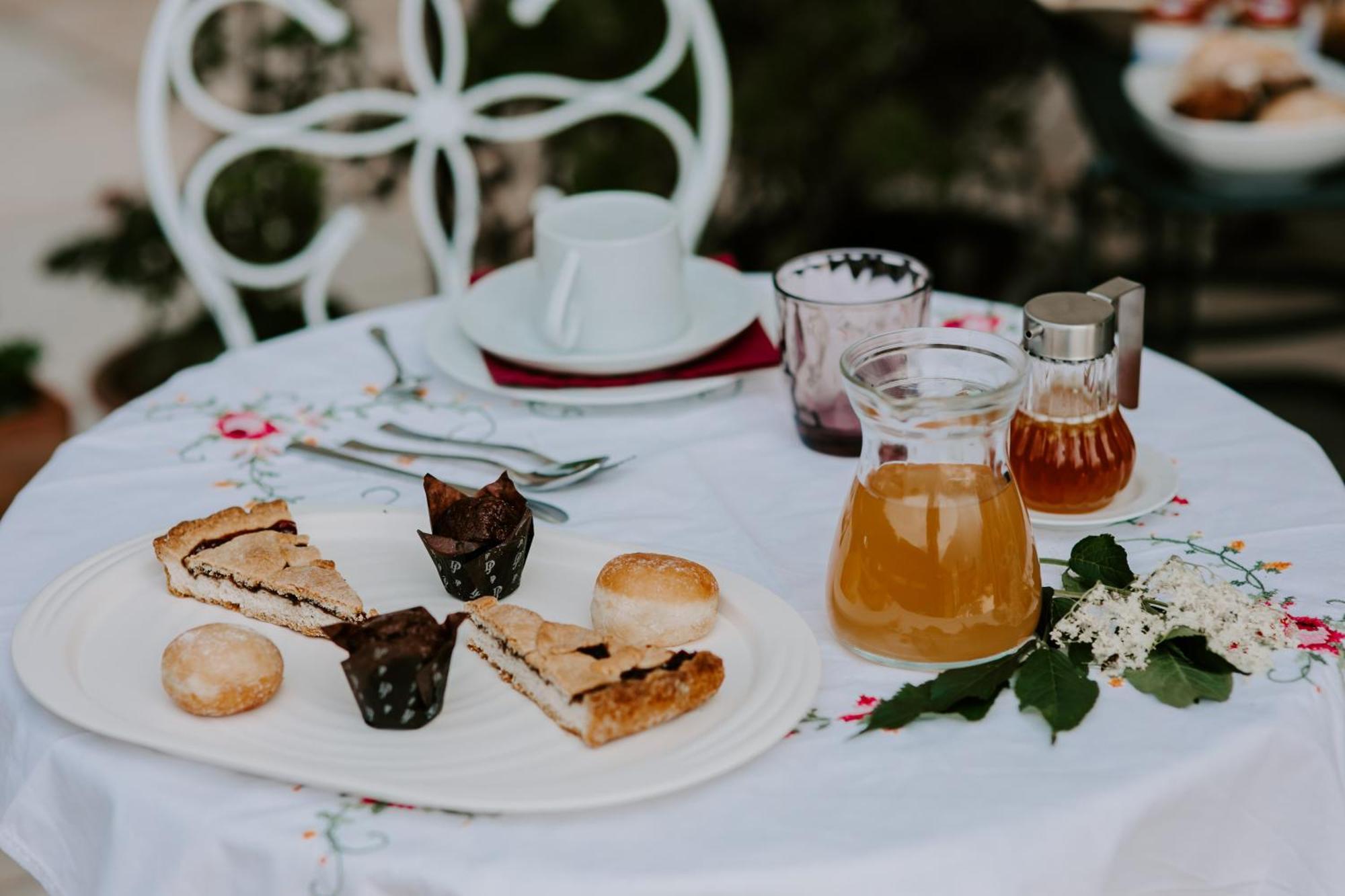 Bed and Breakfast Fra Rose E Mughi Домедже-ді-Кадоре Екстер'єр фото