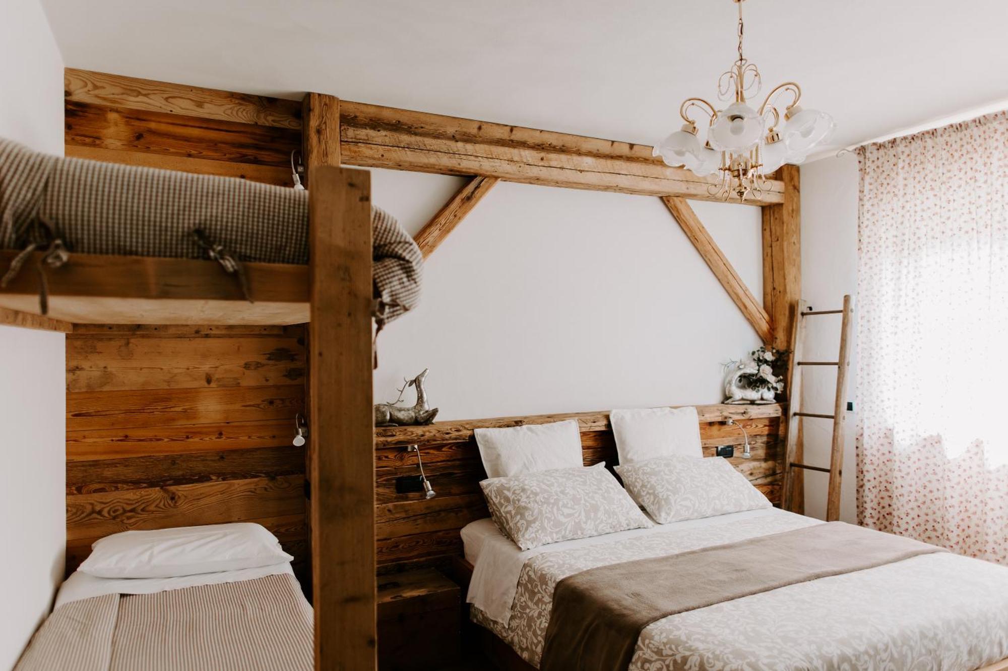 Bed and Breakfast Fra Rose E Mughi Домедже-ді-Кадоре Екстер'єр фото