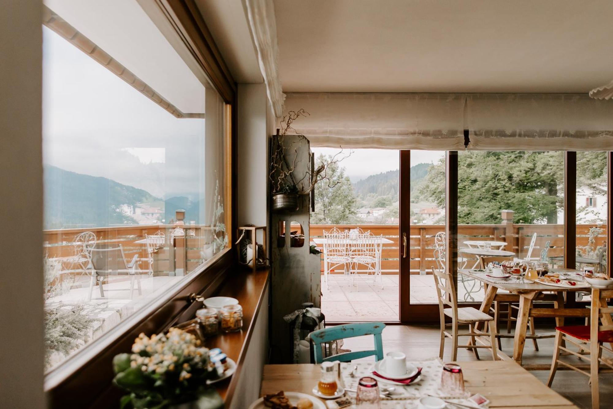 Bed and Breakfast Fra Rose E Mughi Домедже-ді-Кадоре Екстер'єр фото